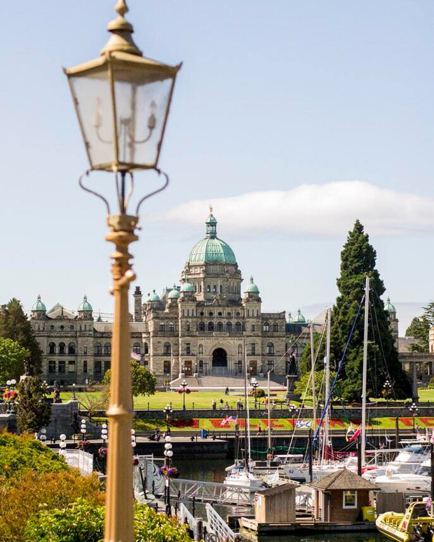 Victoria 2